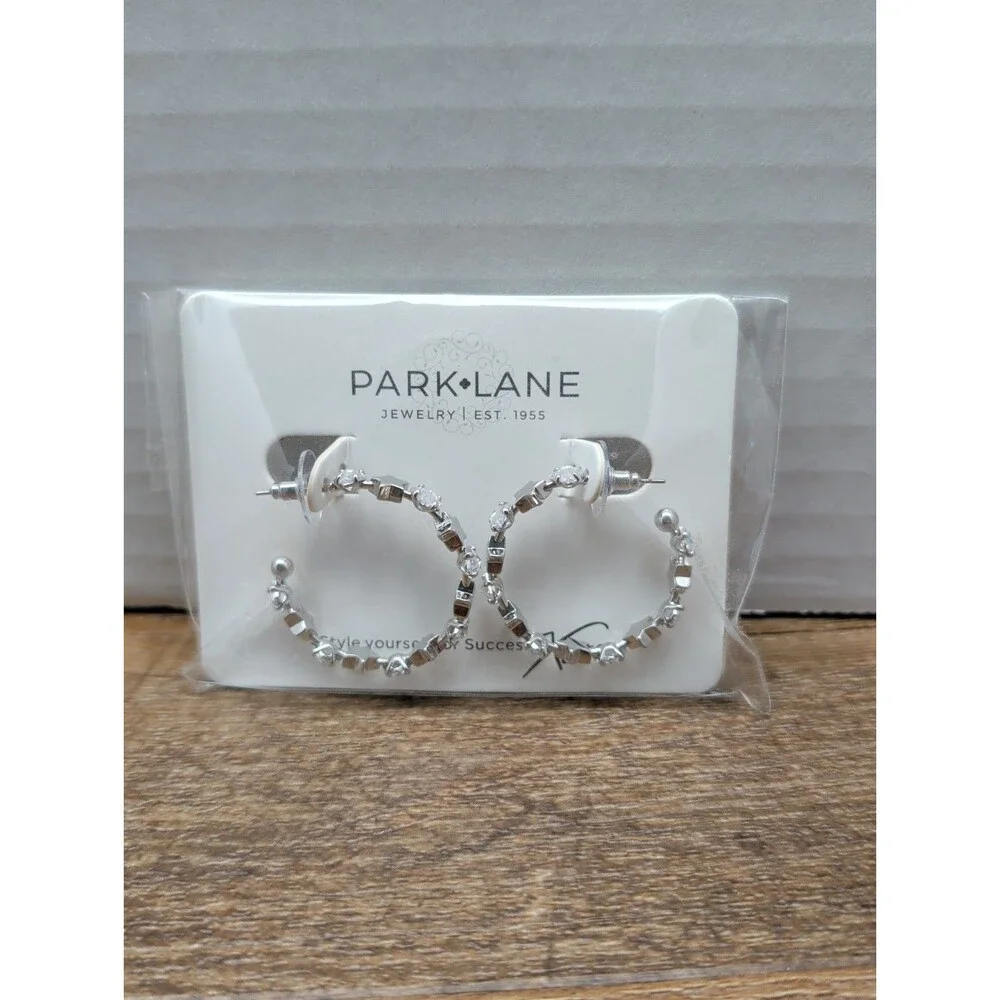 Park Lane Jewelry Star Hoops Earrings Silver Tone Crystal New On Card NWT